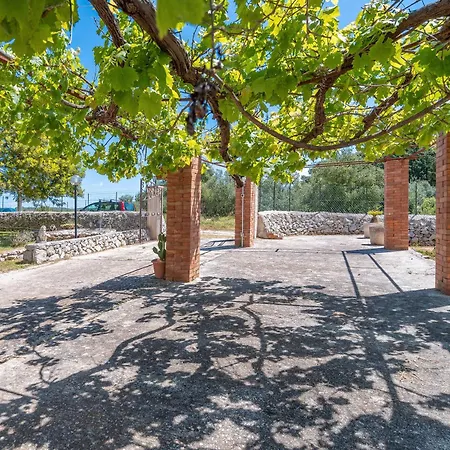 别墅 La Quiete Della Campagna *