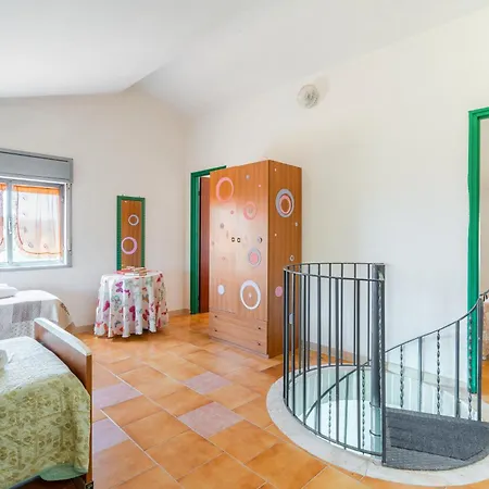 别墅 La Quiete Della Campagna 诺托