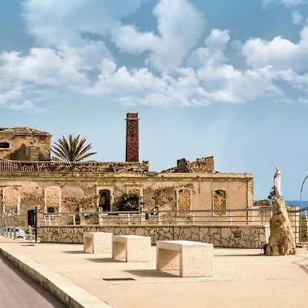 La Quiete Della Campagna * Noto